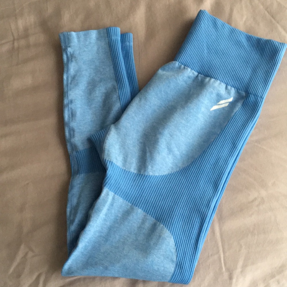 SOLD Doyoueven blue leggings